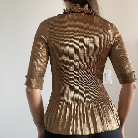 Vintage | Gold Metallic Pleated Plisse Ruffle Button Up Blouse | Size L - Picture 2 of 6